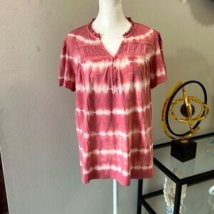Gloria Vanderbilt Wild Rose tie dye Henley women top size M